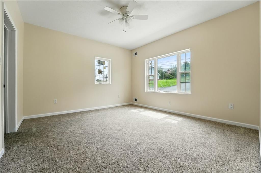 958 Cliff Mine Road Coraopolis, PA 15108 - Photo 12 of 29