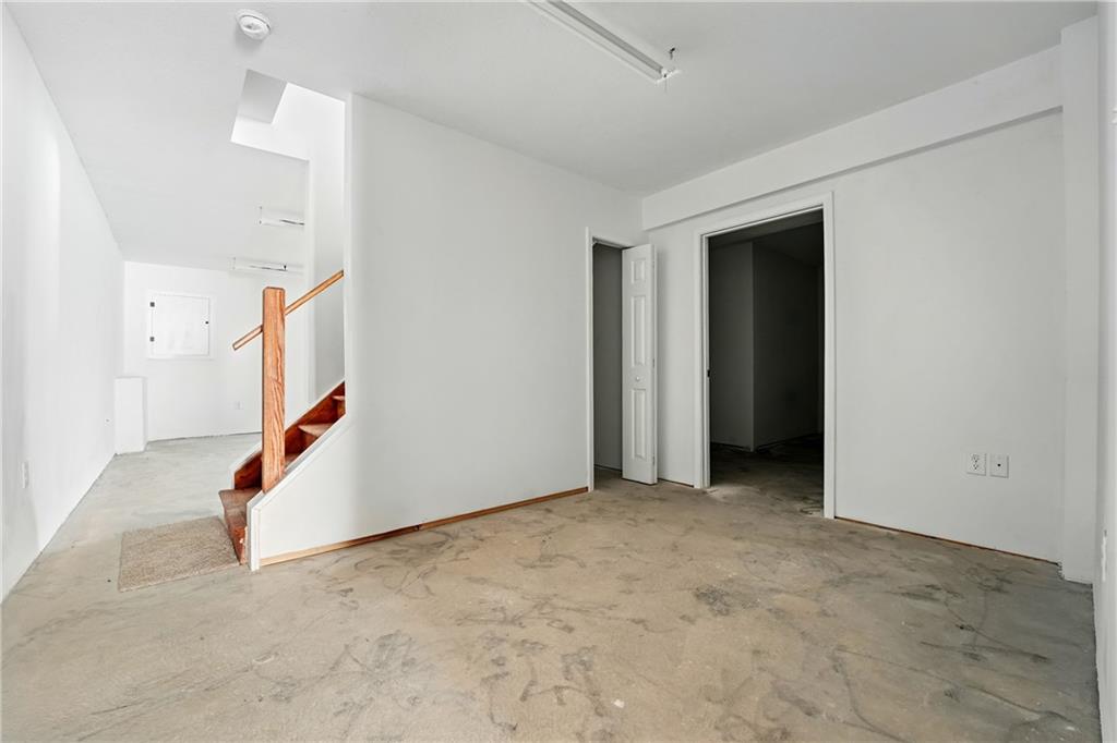 958 Cliff Mine Road Coraopolis, PA 15108 - Photo 21 of 29