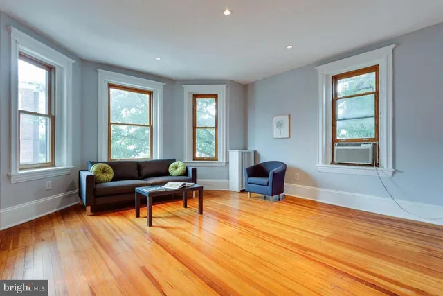 $685,000 | 1419 R Street Northwest, Unit 33, Washington, DC 20009