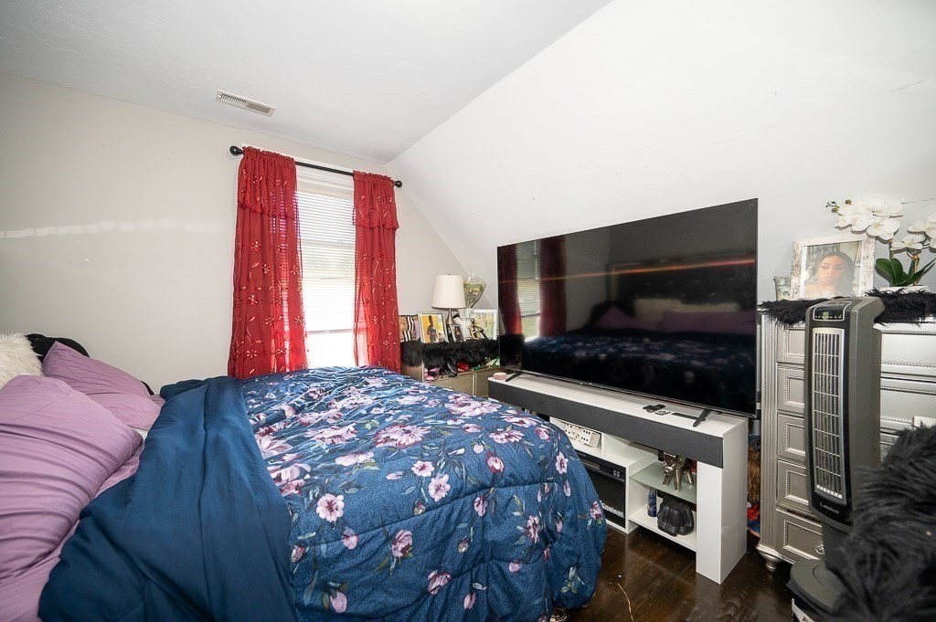 192 Vernon Street Worcester, MA 01607 - Photo 25 of 38