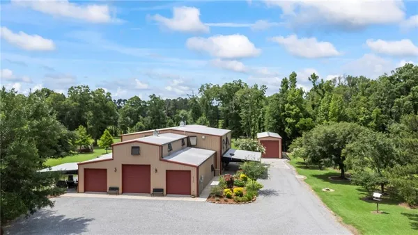 $825,000 | 18064 Faller Road, Tickfaw, LA 70466
