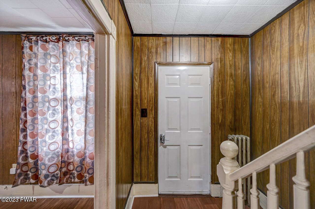 501 Hampton Street Scranton, PA 18504 - Photo 6 of 49