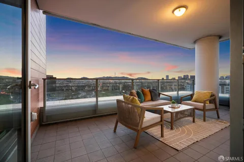 $2,100,000 | 738 Long Bridge Street, Unit 805, San Francisco, CA 94158