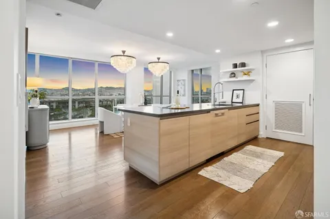 $2,100,000 | 738 Long Bridge Street, Unit 805, San Francisco, CA 94158