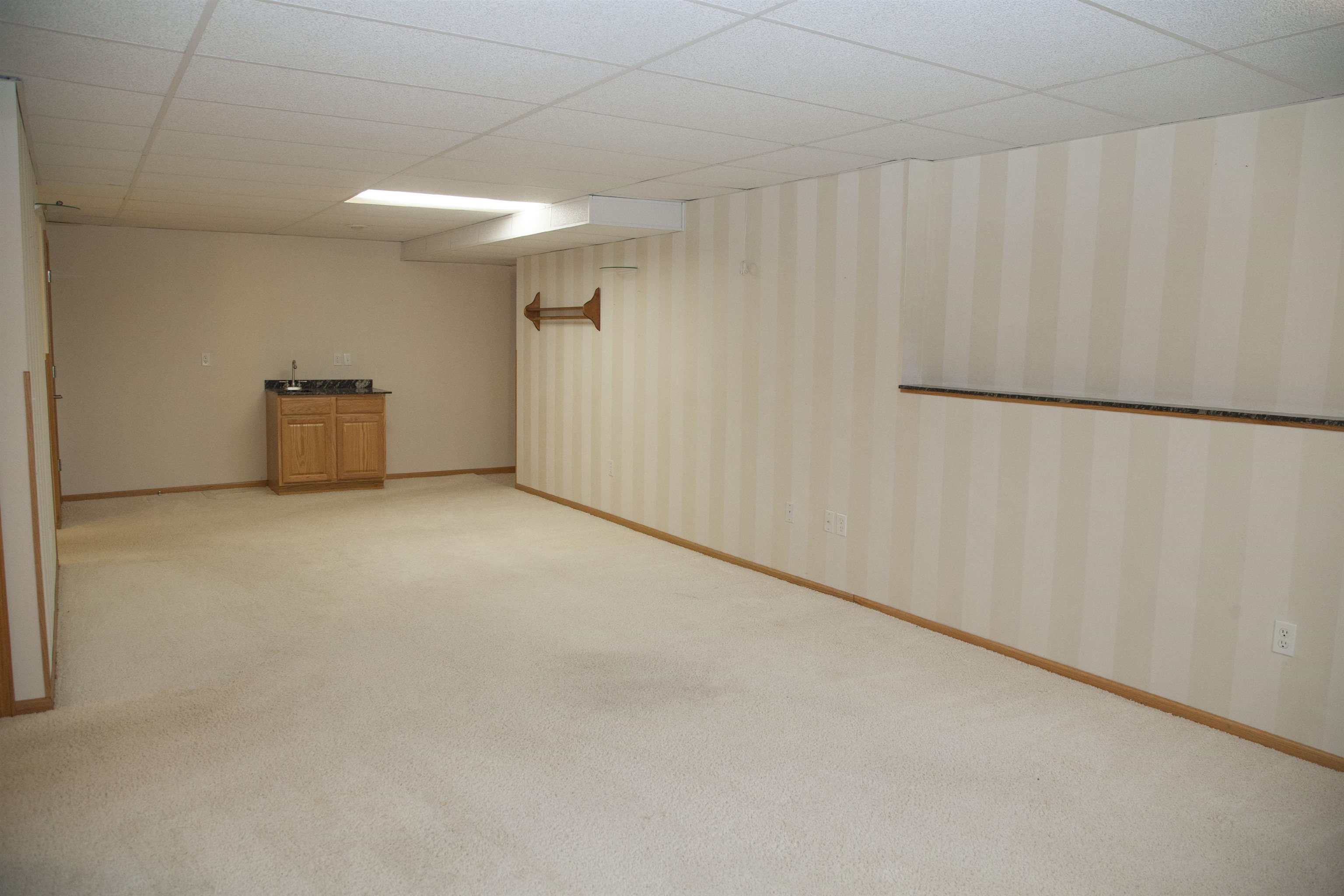 1045 Saddle Ridge Portage, WI 53901 - Photo 18 of 38