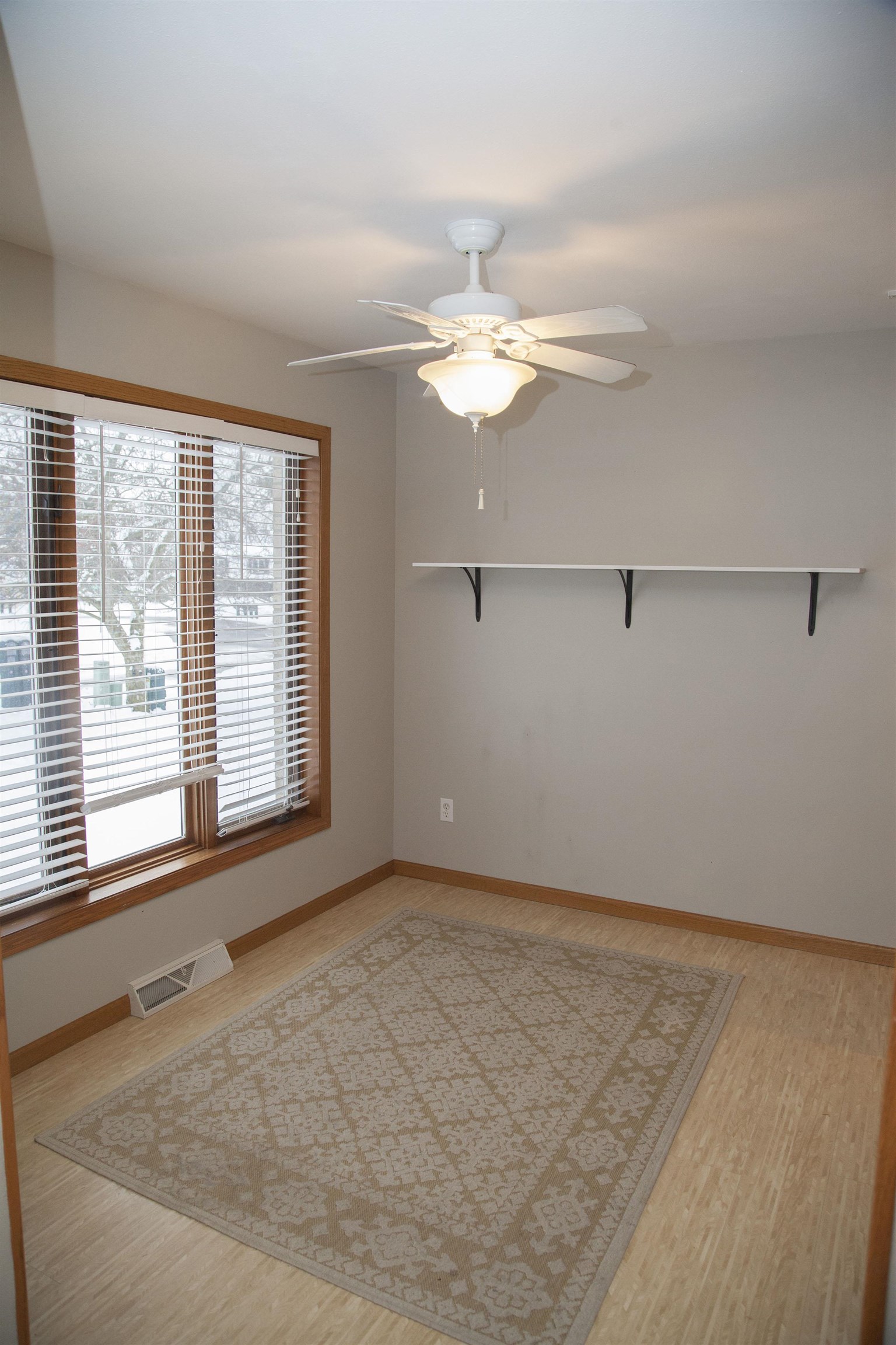 1045 Saddle Ridge Portage, WI 53901 - Photo 3 of 38