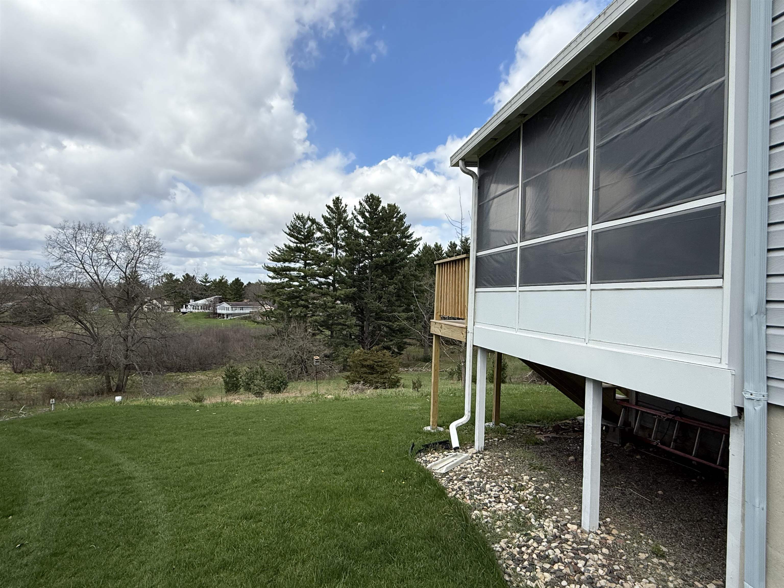 1045 Saddle Ridge Portage, WI 53901 - Photo 31 of 38