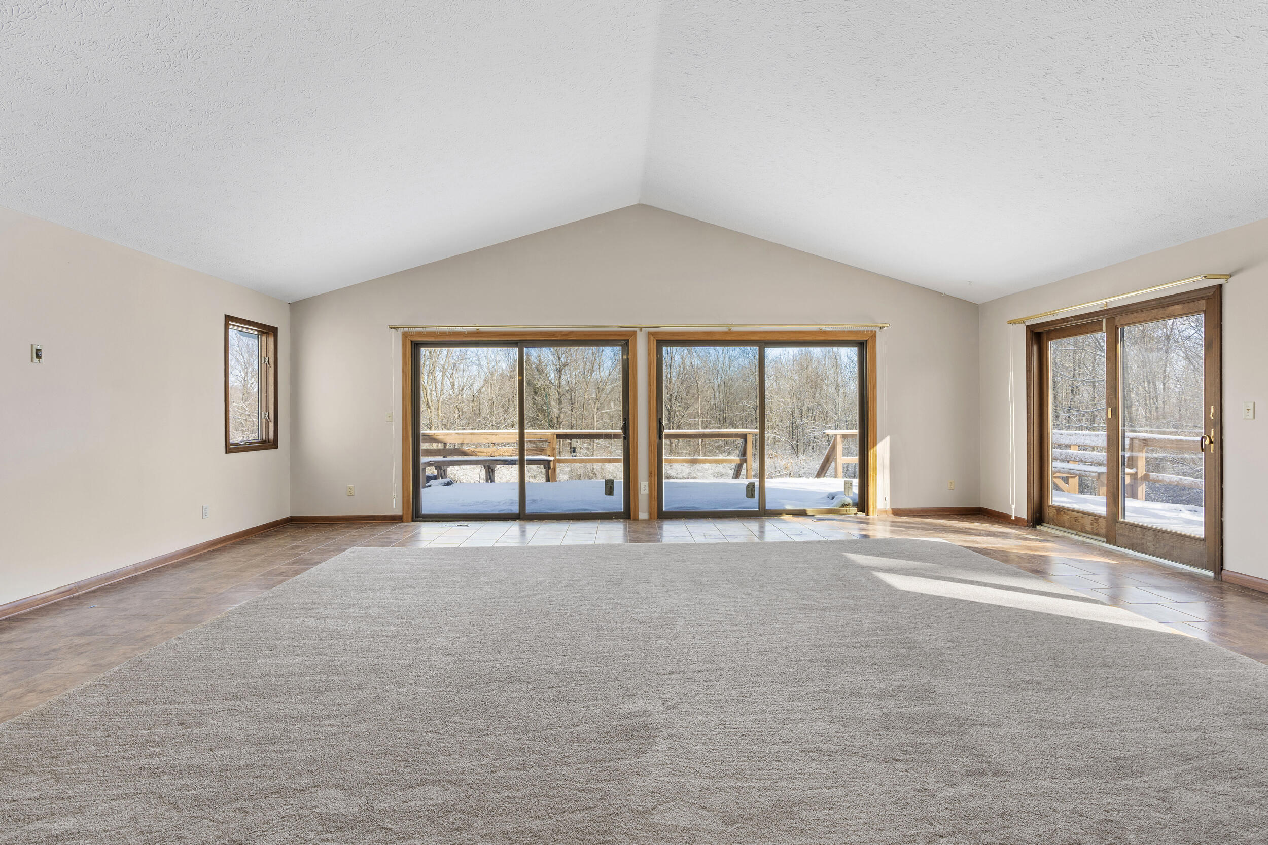 4754 North Smith Road Dimondale, MI 48821 - Photo 6 of 62 8_026