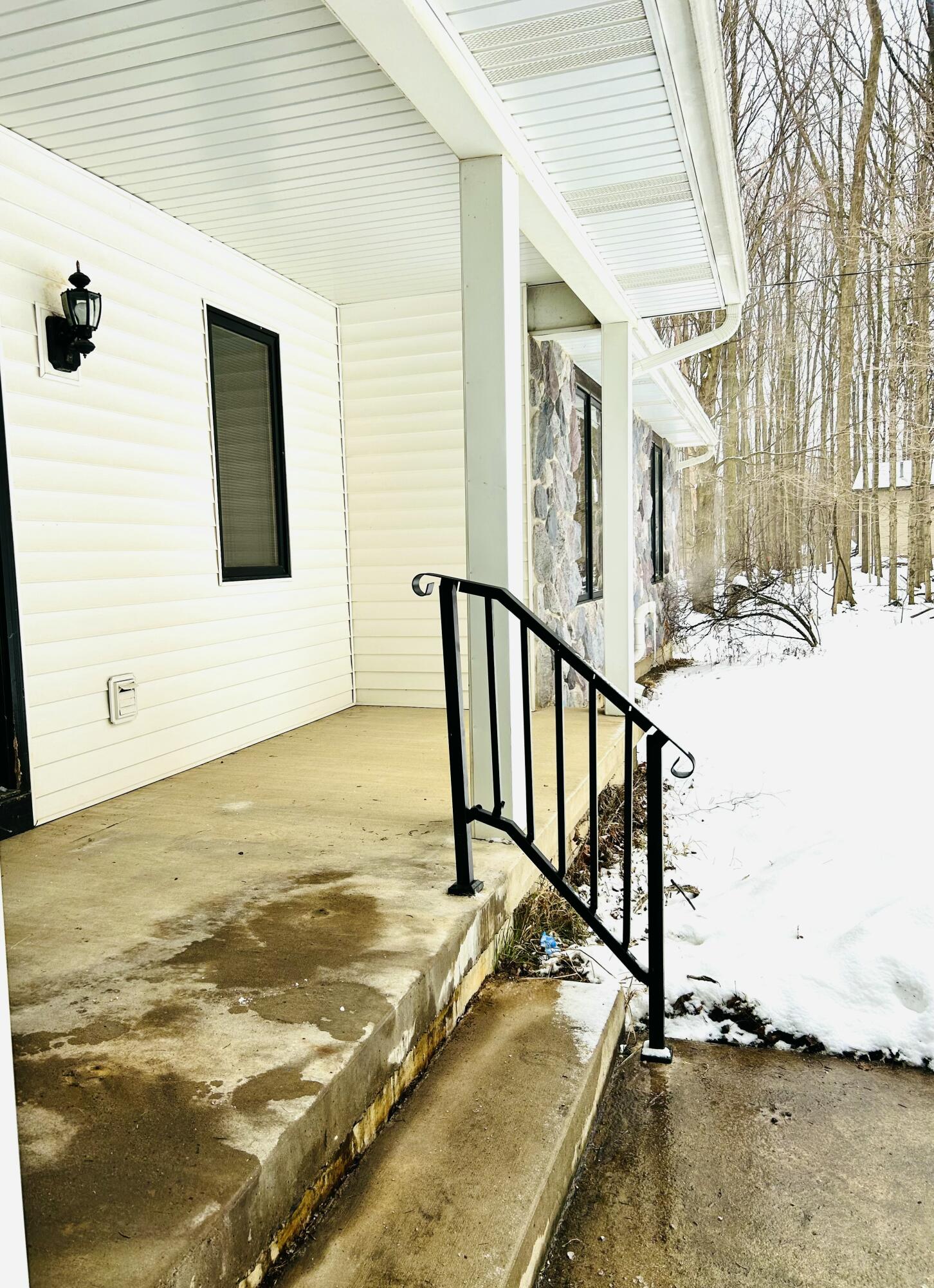 4754 North Smith Road Dimondale, MI 48821 - Photo 62 of 62 New Railing