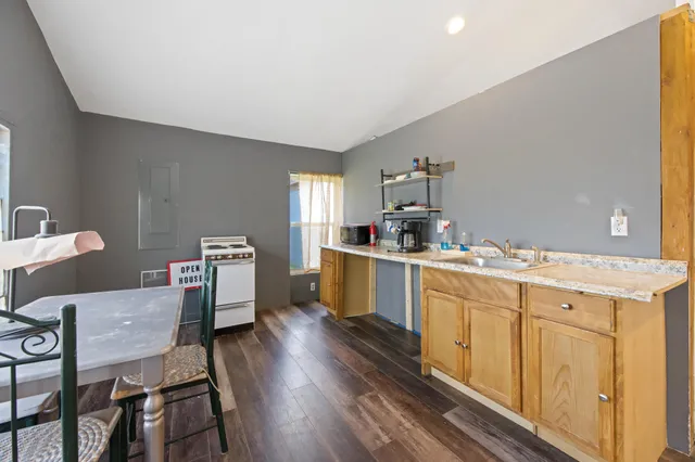 $199,000 | 47 Bray Avenue, Fairfield, ME 04937