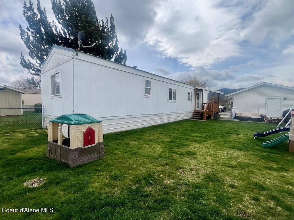 2233 West Merlyn Way Post Falls, ID 83854 - Photo 12 of 15 IMG_4064