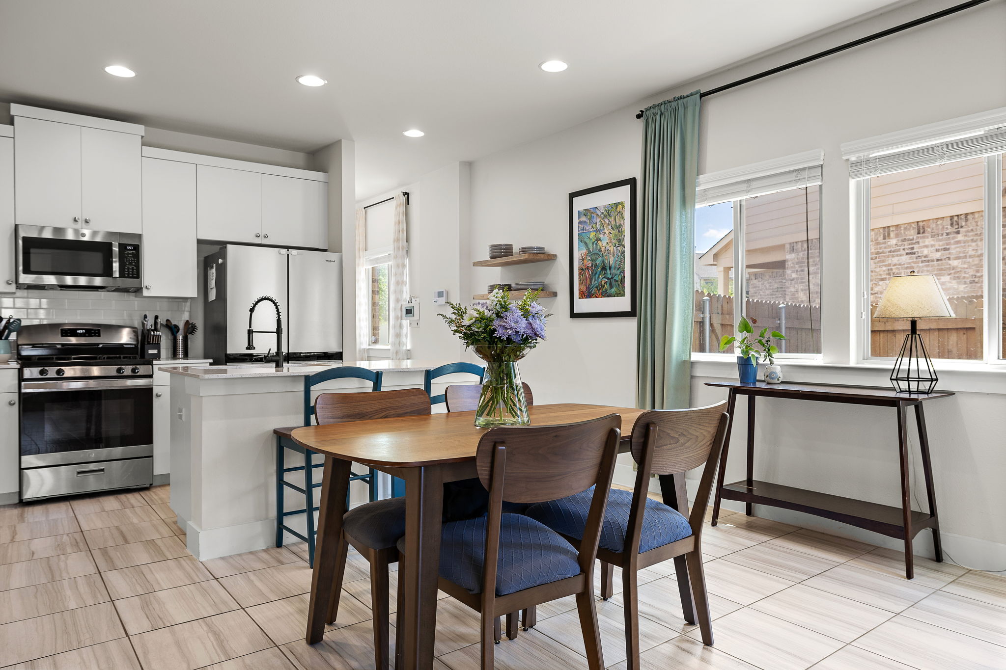 532 White Steppe Way, Unit 252 Georgetown, TX 78626 - Photo 2 of 28