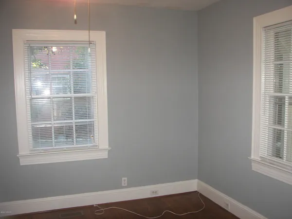 $850 | 301 South Harding Street, Greenville, NC 27858