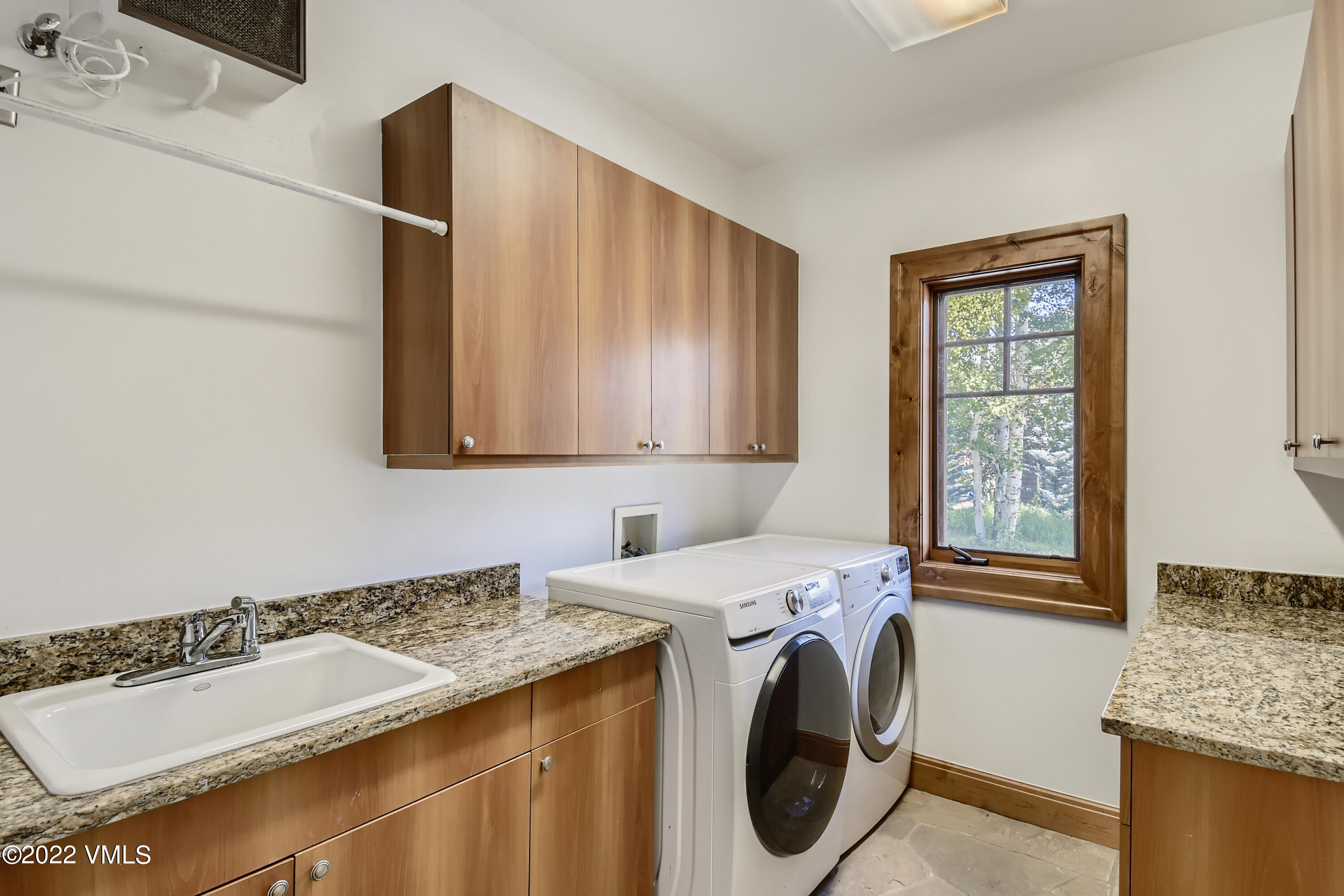 1829 Eagle Ranch Road Eagle, CO 81631 - Photo 24 of 28 33 Laundry Room