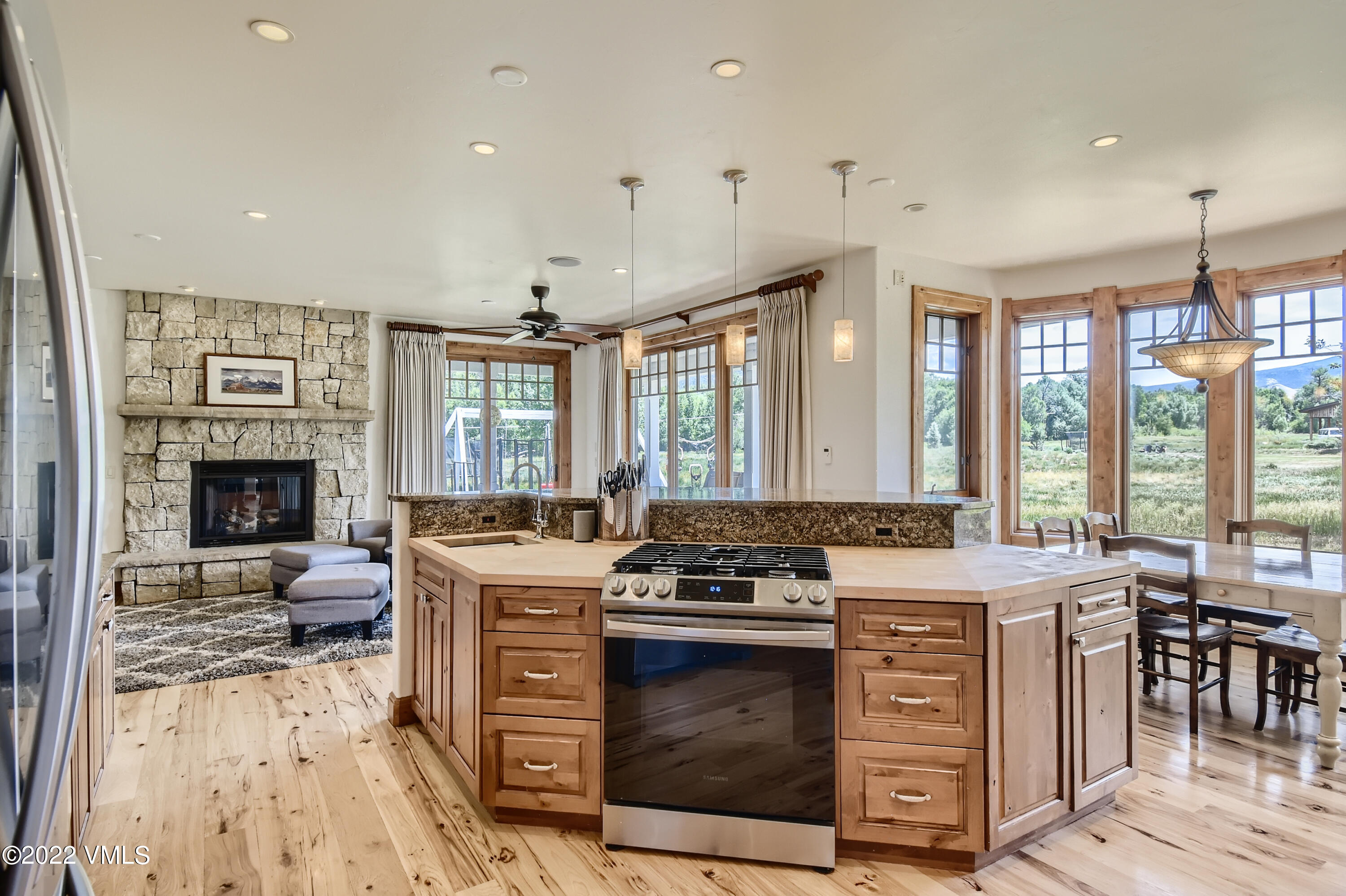 1829 Eagle Ranch Road Eagle, CO 81631 - Photo 4 of 28 13 Kitchen