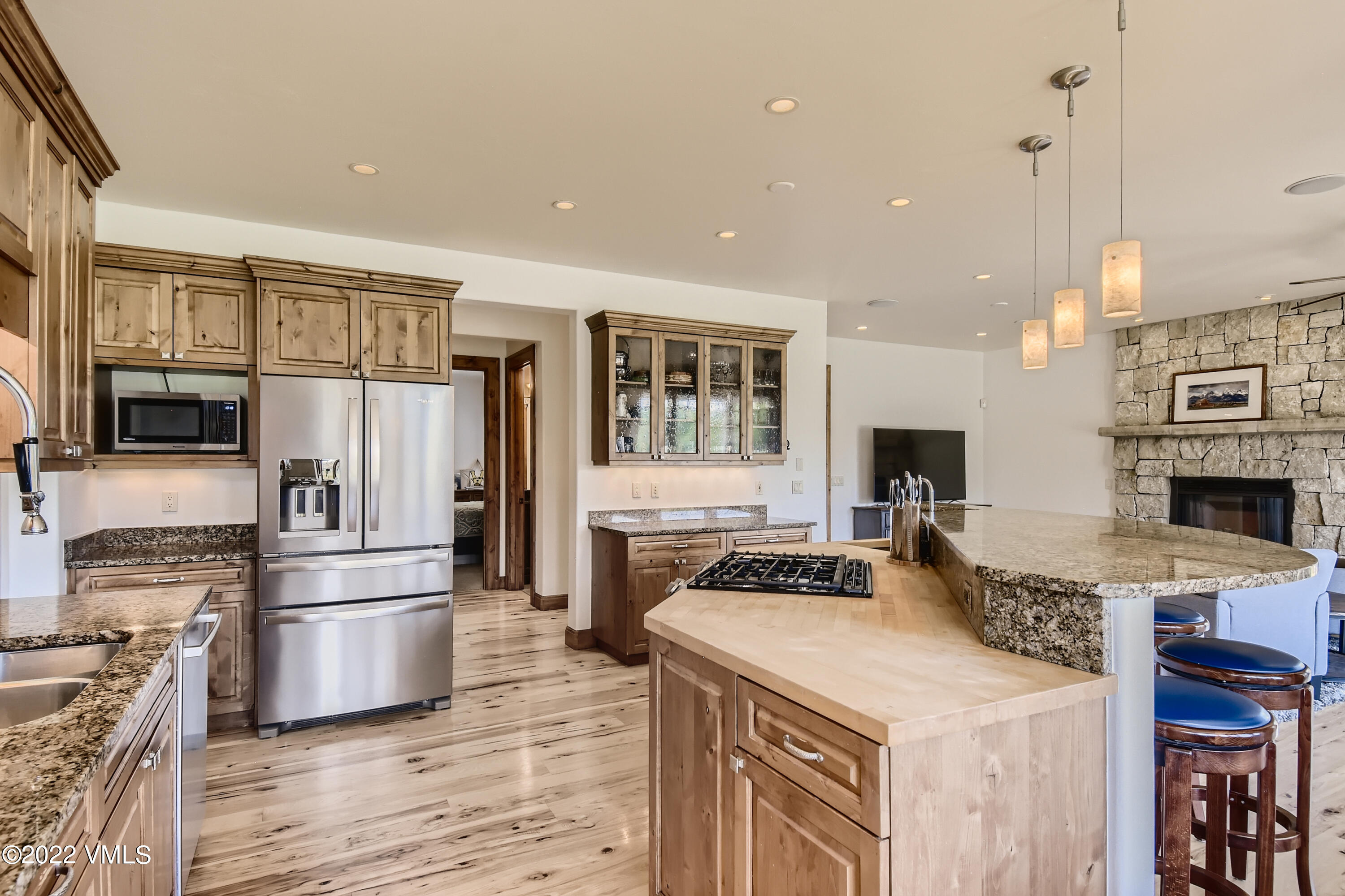 1829 Eagle Ranch Road Eagle, CO 81631 - Photo 5 of 28 14 Kitchen