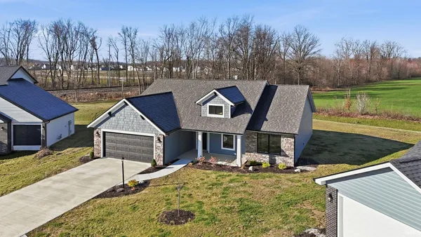 $359,900 | 802 Lagonda Trail, Fort Wayne, IN 46818