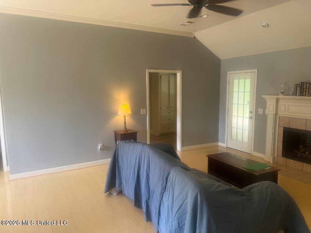 420 Pecan Circle Brandon, MS 39042 - Photo 20 of 25 livingroom4
