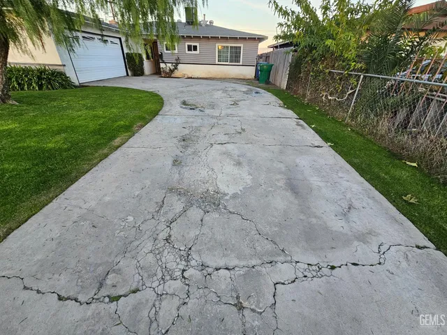 $274,888 | Undisclosed Address, Bakersfield, CA 93304