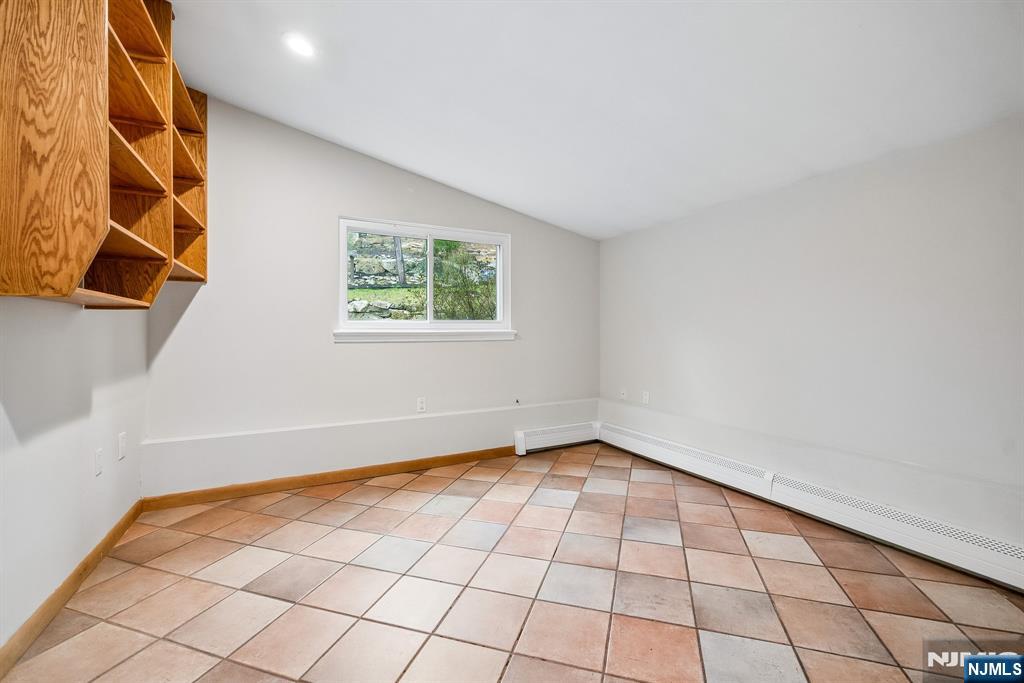 10 Laurel Trail Butler, NJ 07405 - Photo 13 of 35