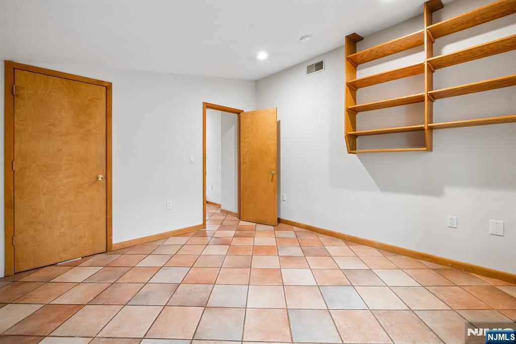 10 Laurel Trail Butler, NJ 07405 - Photo 14 of 35