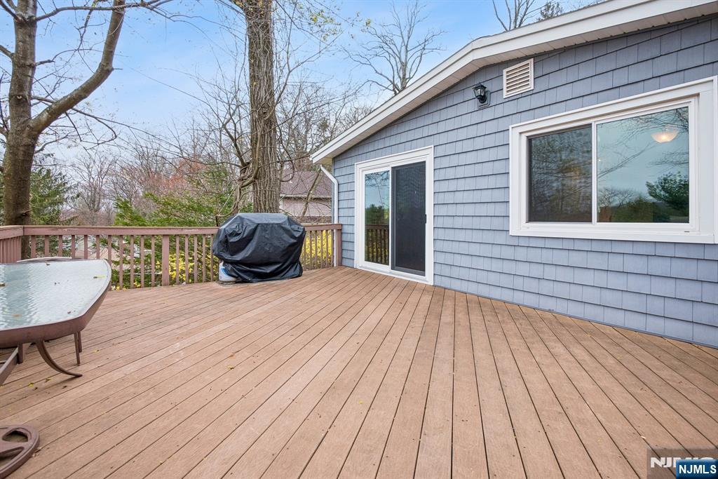 10 Laurel Trail Butler, NJ 07405 - Photo 29 of 35