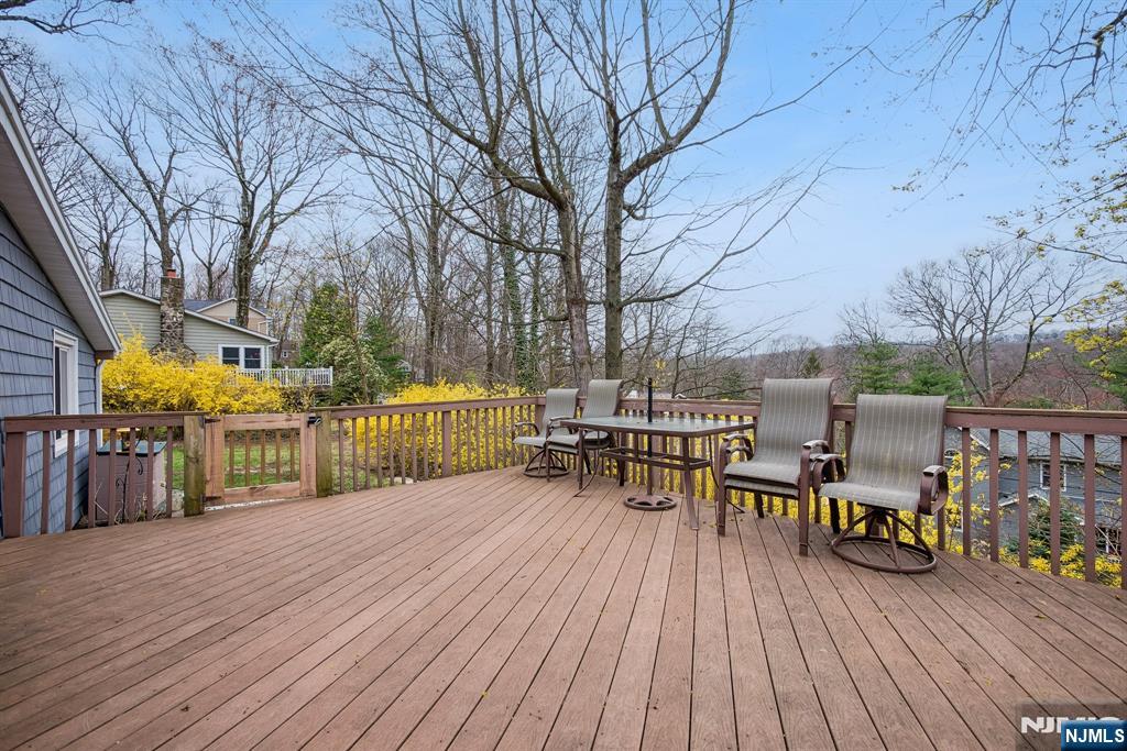 10 Laurel Trail Butler, NJ 07405 - Photo 30 of 35