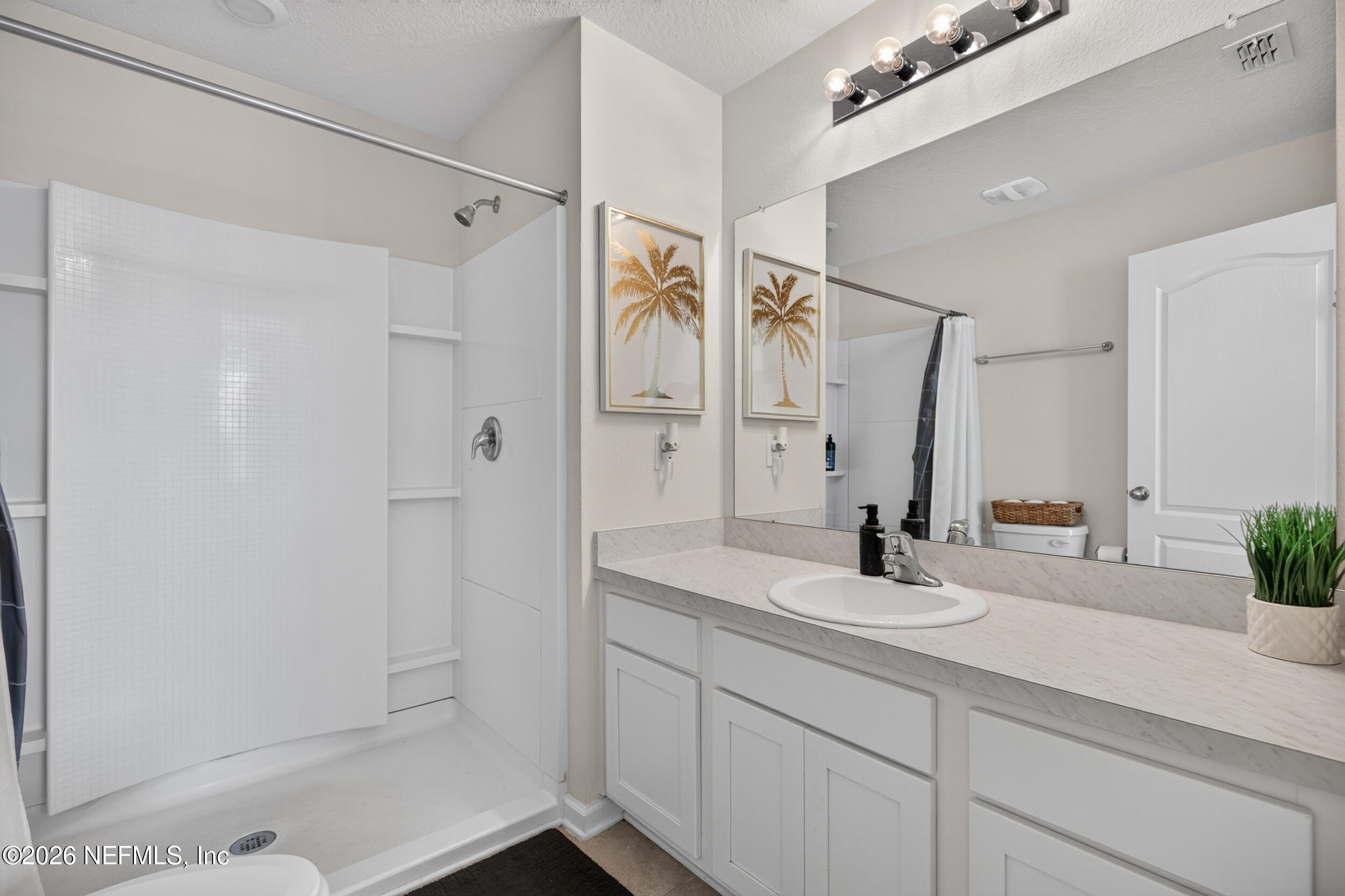 3933 Oak Mill Road Orange Park, FL 32065 - Photo 35 of 80 41_guest bathroom 1