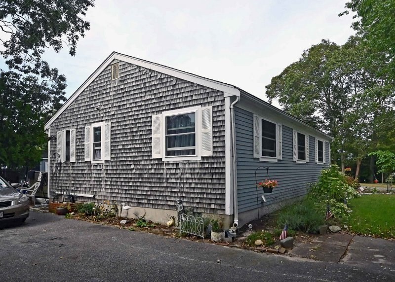 45 Holt Road Bourne, MA 02532 - Photo 2 of 29
