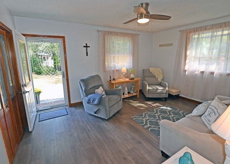 45 Holt Road Bourne, MA 02532 - Photo 6 of 29