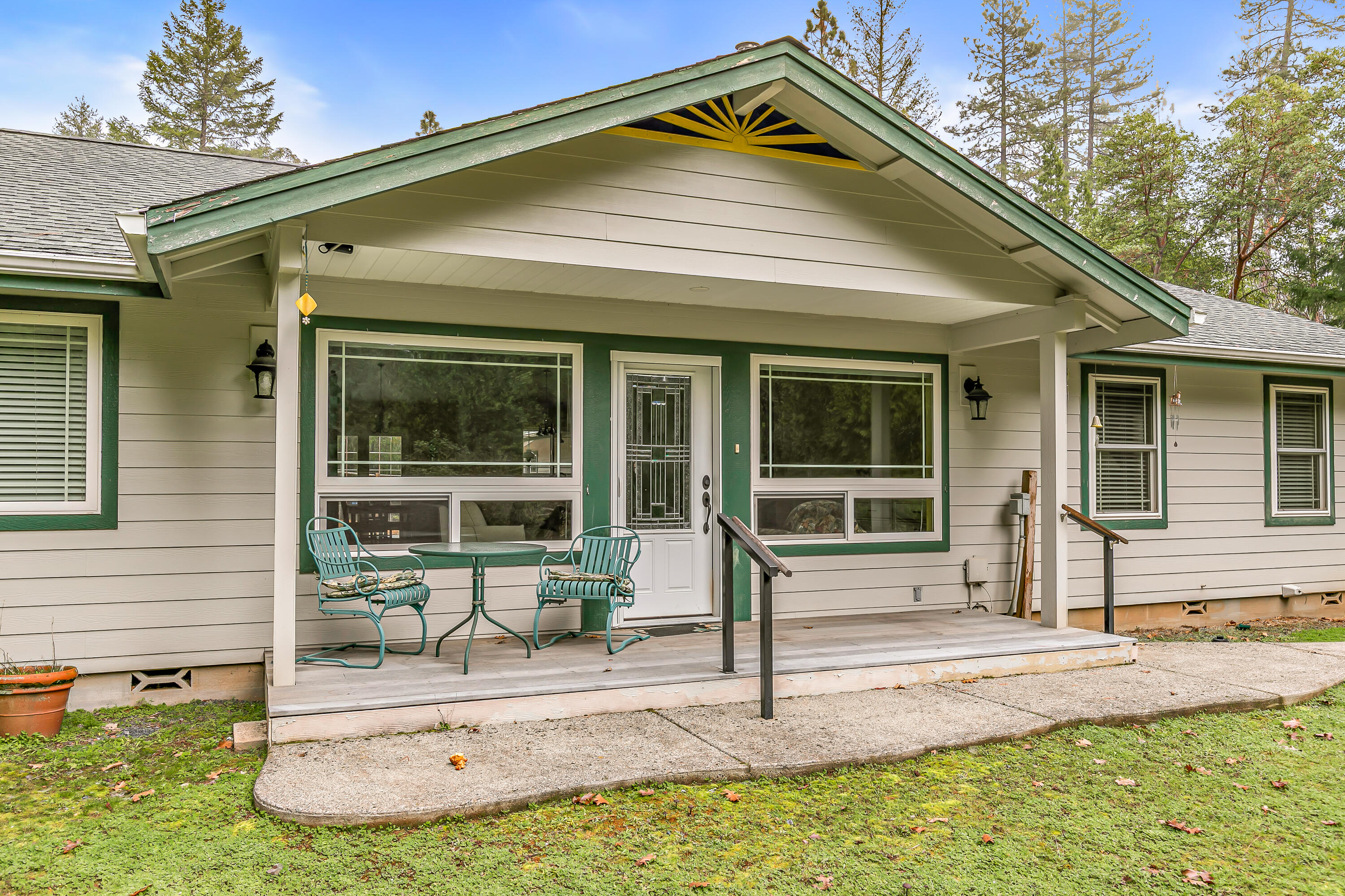 4059 Ditch Creek Road Rogue River, OR 97537 - Photo 44 of 54