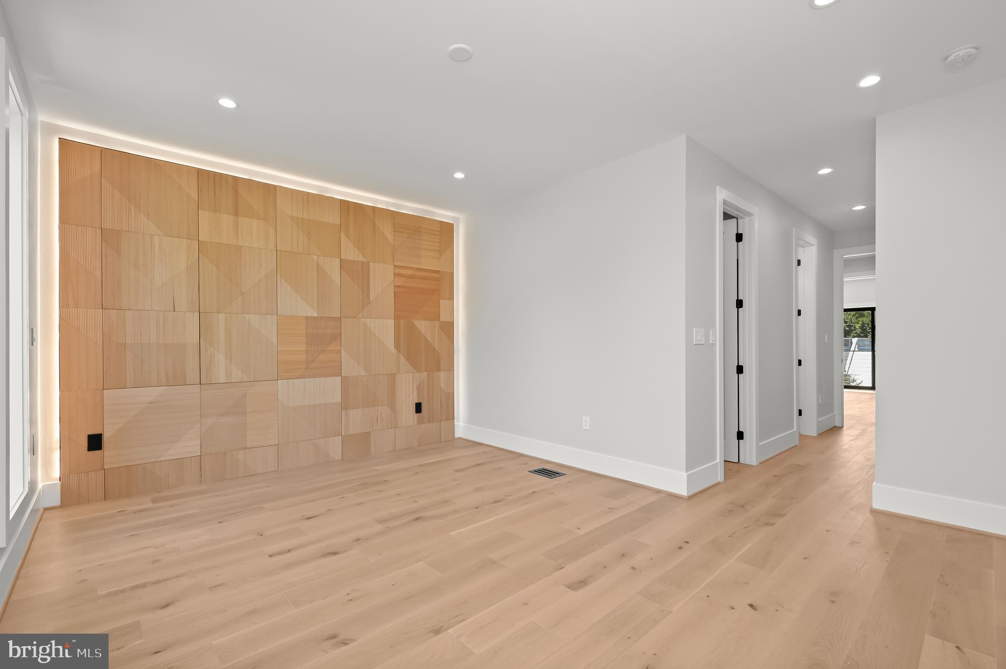 3720 R Street Northwest Washington, DC 20007 - Photo 8 of 26