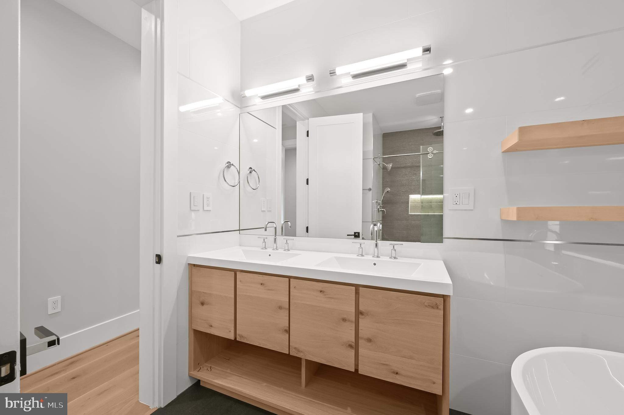 3720 R Street Northwest Washington, DC 20007 - Photo 10 of 26