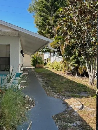 $1,285 | 1562 South Jefferson Avenue, Clearwater, FL 33756