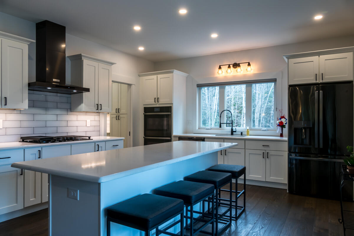 33 Eastfield Drive Gray, ME 04039 - Photo 5 of 65 18-Kitchen (3 of 8)