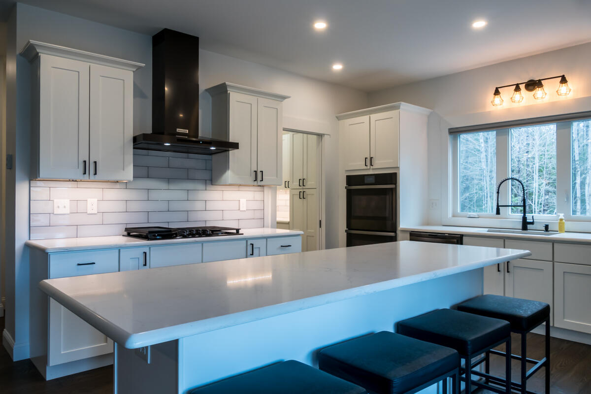 33 Eastfield Drive Gray, ME 04039 - Photo 6 of 65 19-Kitchen (4 of 8)