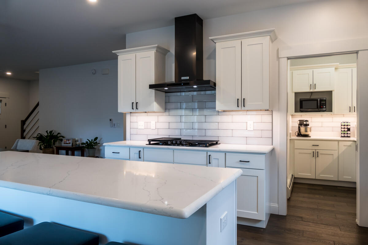 33 Eastfield Drive Gray, ME 04039 - Photo 7 of 65 20-Kitchen (5 of 8)