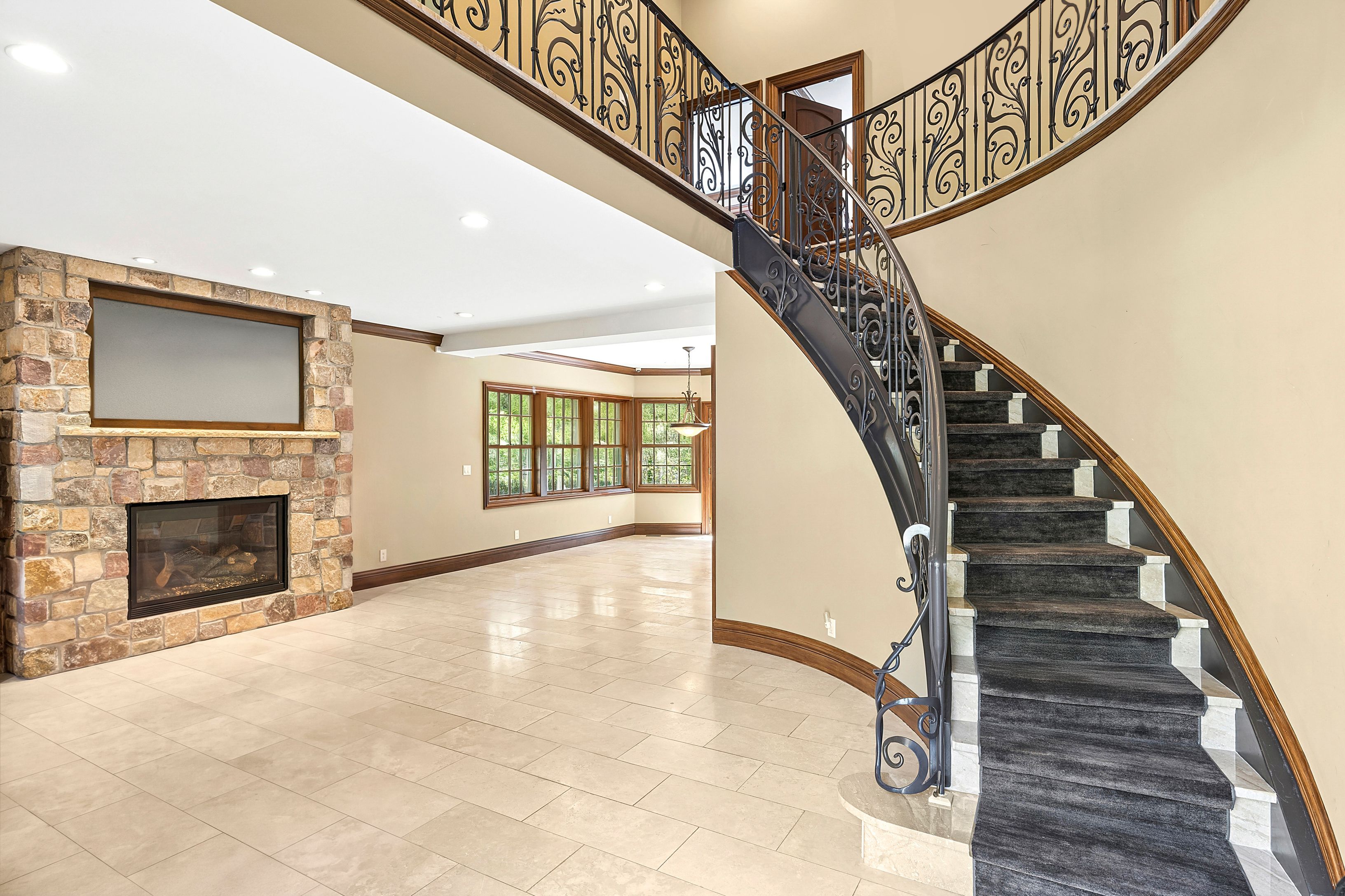 2015 Kenneys Road Southold, NY 11971 - Photo 4 of 21