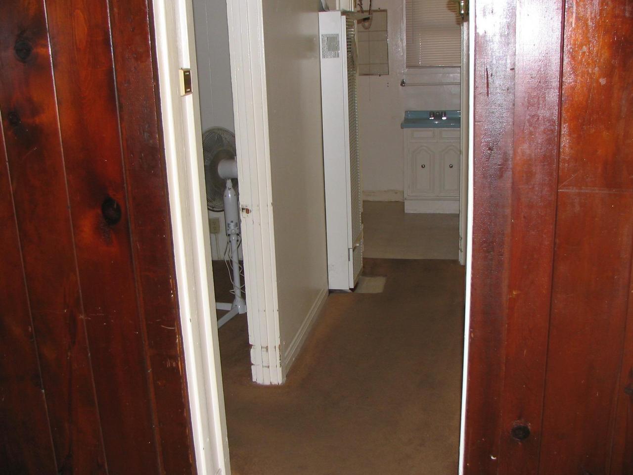 6638 Sabado Tarde Road Goleta, CA 93117 - Photo 9 of 15 Hallway