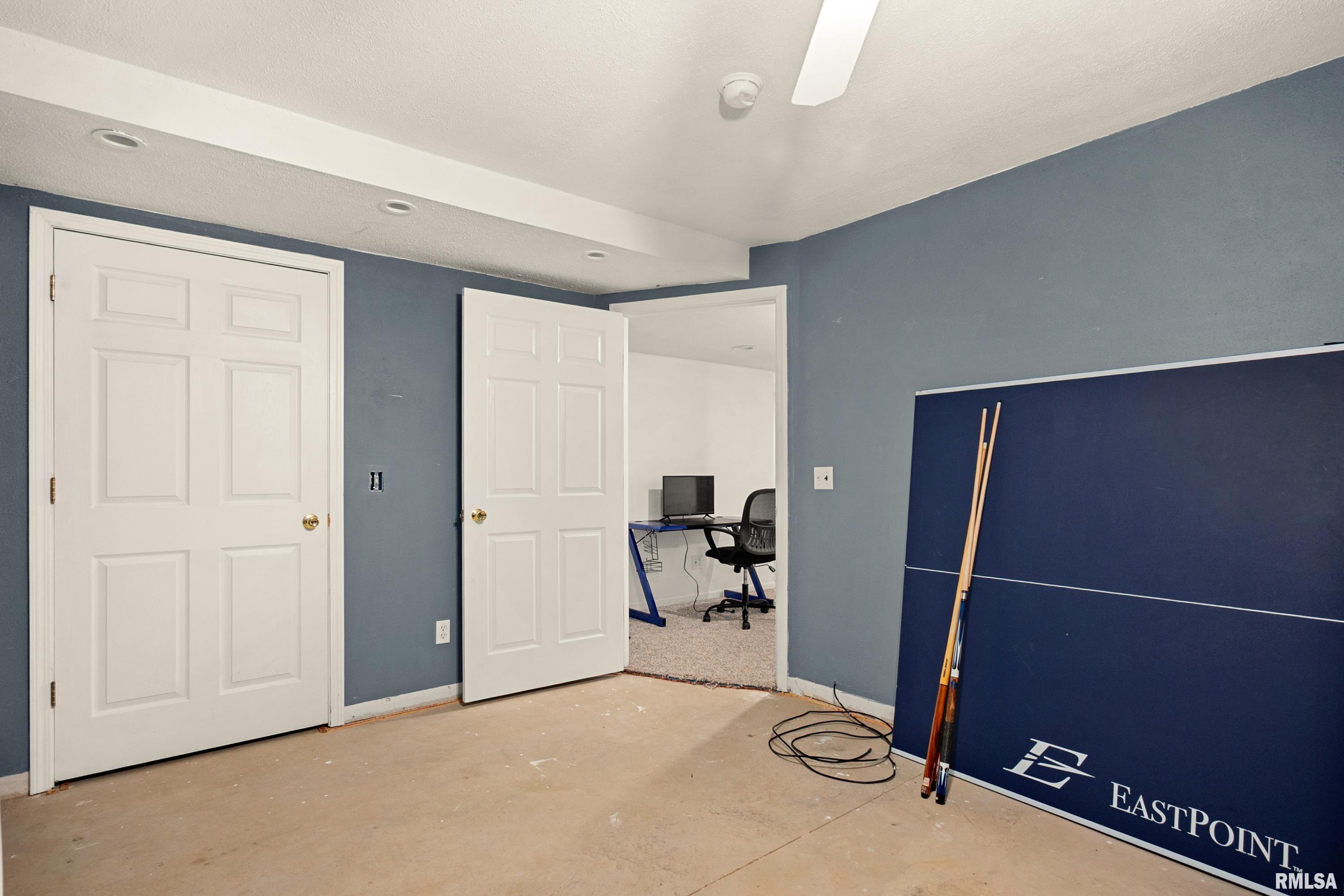 1950 English Oak Washington, IL 61571 - Photo 41 of 50