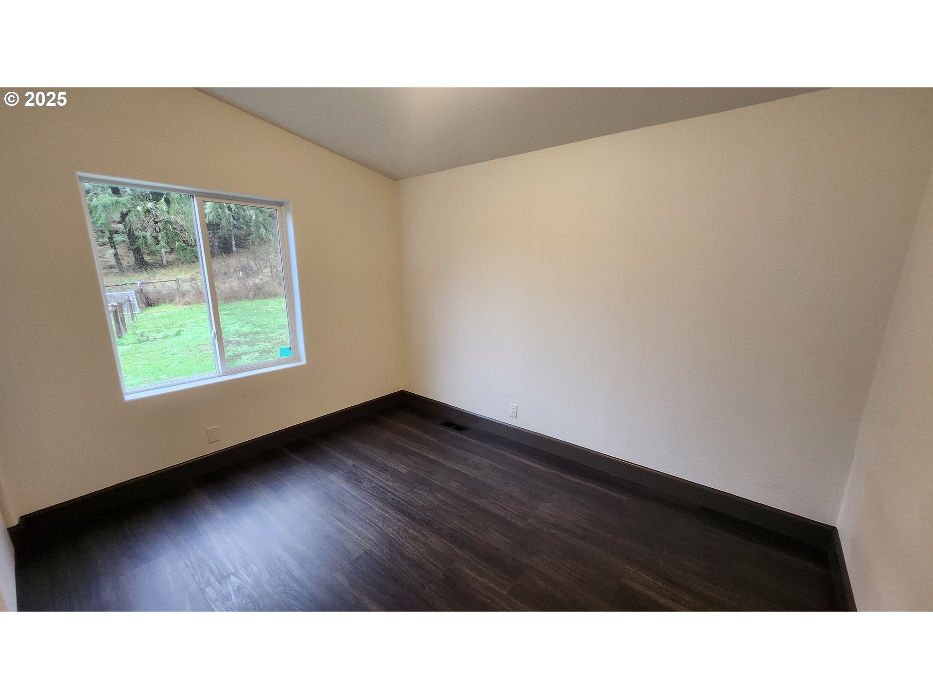 6288 Hayhurst Road Yoncalla, OR 97499 - Photo 36 of 38 Gallery Image 36