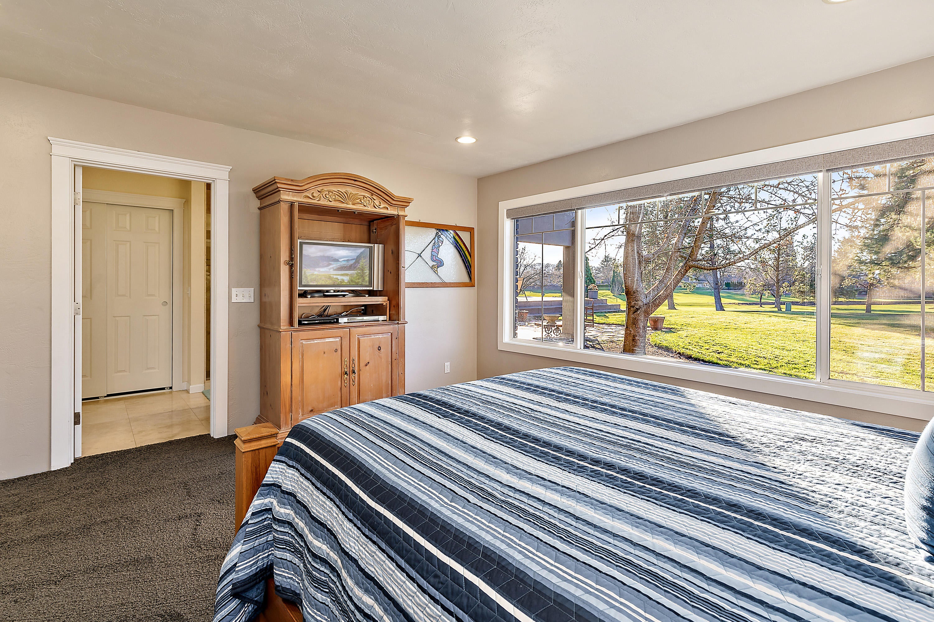 34 South Foothill Road Medford, OR 97504 - Photo 45 of 67 48_SF_83