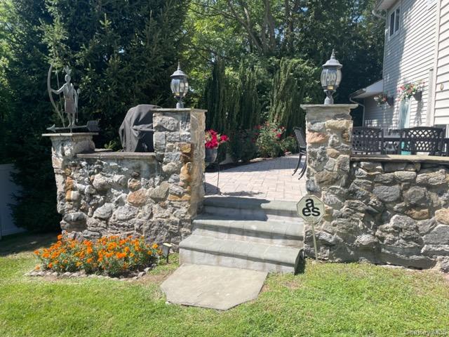 1 Lynns Way New Rochelle, NY 10805 - Photo 20 of 30