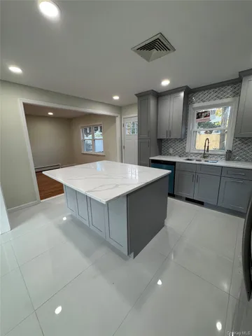 $675,000 | 381 Grace Street, Holbrook, NY 11741