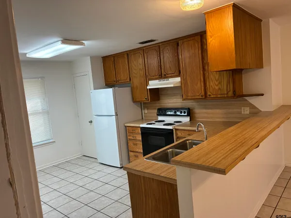 $1,500 | 13571 Sheldon Lane, Tyler, TX 75703