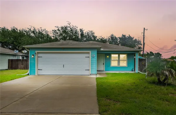 $229,900 | 702 Portside Way, Aransas Pass, TX 78336