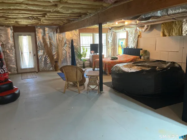 $229,900 | 4 Park Avenue, Unit 1, Wolcott, CT 06716