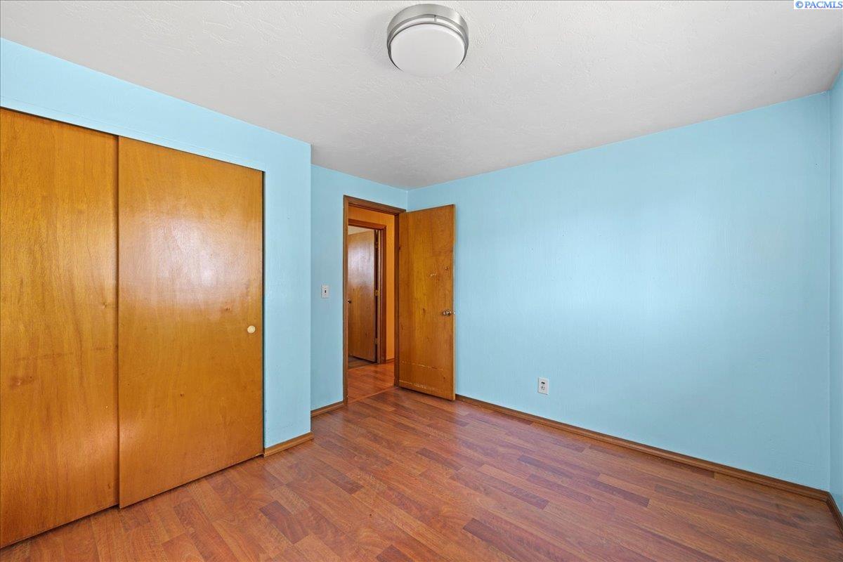 210404 East Schuster Road Kennewick, WA 99337 - Photo 15 of 33 Gallery Image 15