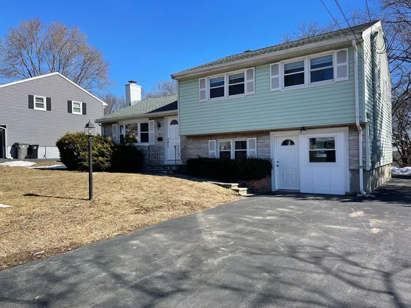 $3,900 | 34 Foster Drive, Unit 34, Framingham, MA 01701