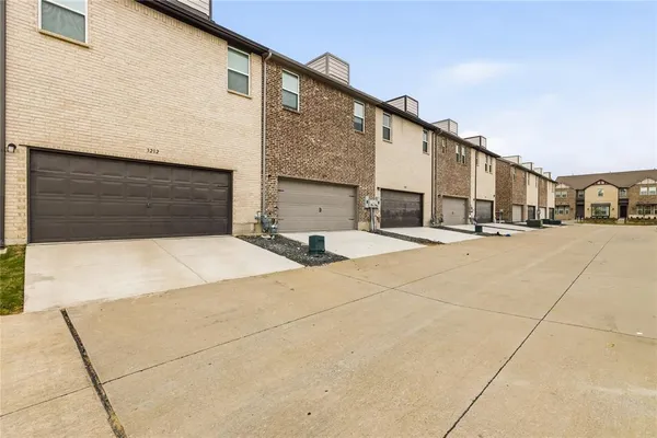 $369,900 | 3216 Midnight Drive, Sachse, TX 75048